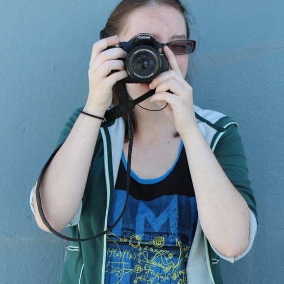 Meet your Posher, Ashley - Picture 1 of 1